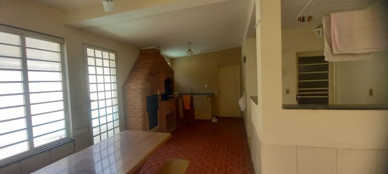 Casa 3 Dormitórios – Jardim Meredien- Águas de Lindóia-SP