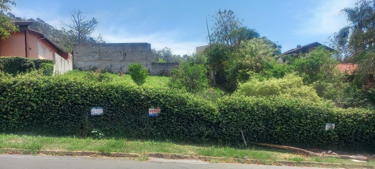 Terreno Com Leve Aclive – Jardim Mirante – Águas de Lindóia-SP